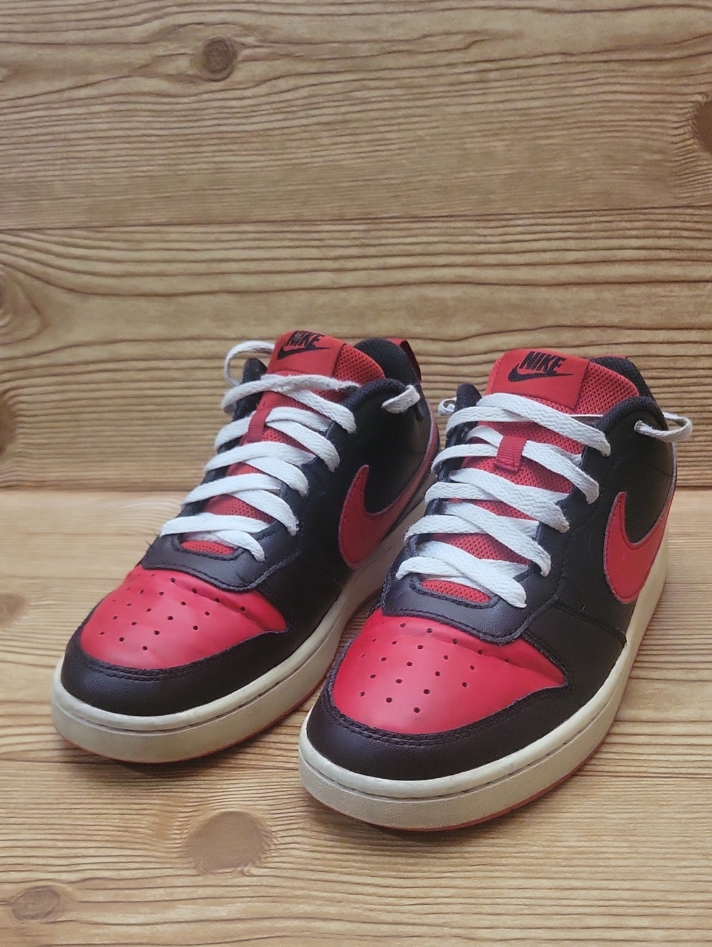 Nike Men’s Low-Top Sneakers in Black, Red and White